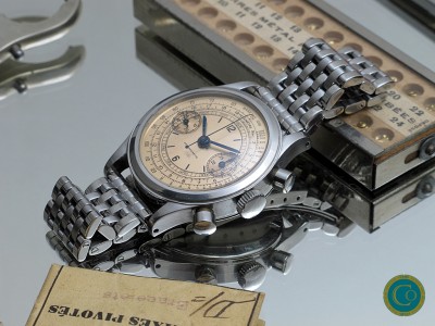 Rare Salmone dial anonymous chronograph from the 40's.      