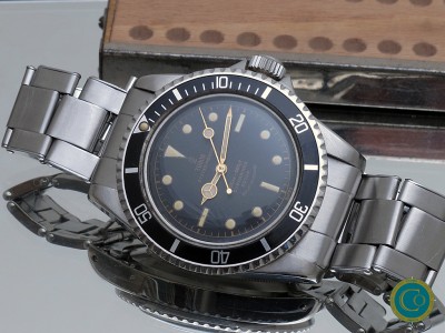 Tudor Submariner 7928 gilt chapter ring dial pointed crown guard from 1963 