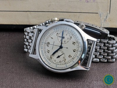Extremely Rare Movado 565 M90 Chronograph (Ref. 19008)  Pulsation Dial with Breguet Numerals