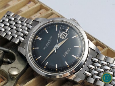 Exceptional untouched IWC Ingenieur 666 –  Black Gilt Dial - Original Gay Frères Bracelet
