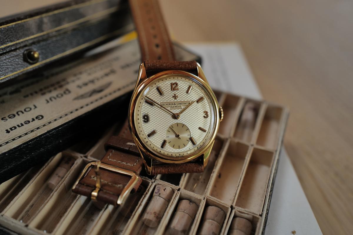 Vacheron Constantin Ref. 4066 – Exceptional Guilloché Dial, Spillmann Case, circa 1952