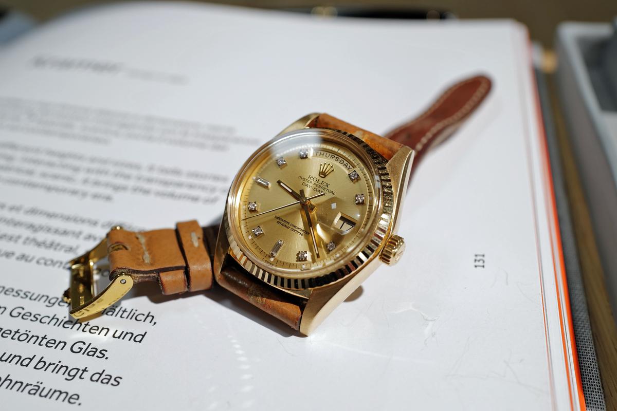 Rolex Day-Date 1803 in Yellow Gold with Original Diamond-Set Champagne Dial – Circa 1976